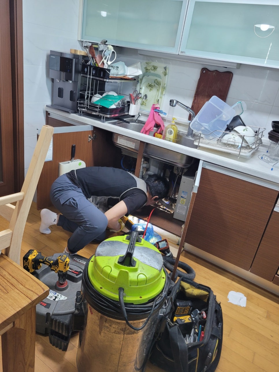 동탄 산척동 싱크대 배수구막힘, 기름으로 막힌 배관 세척작업 원인 분석